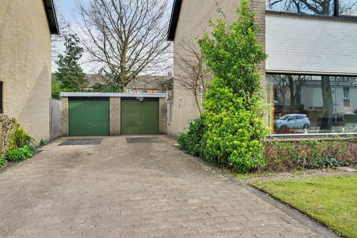 Photo 2 of Ralph Bunchestraat 30