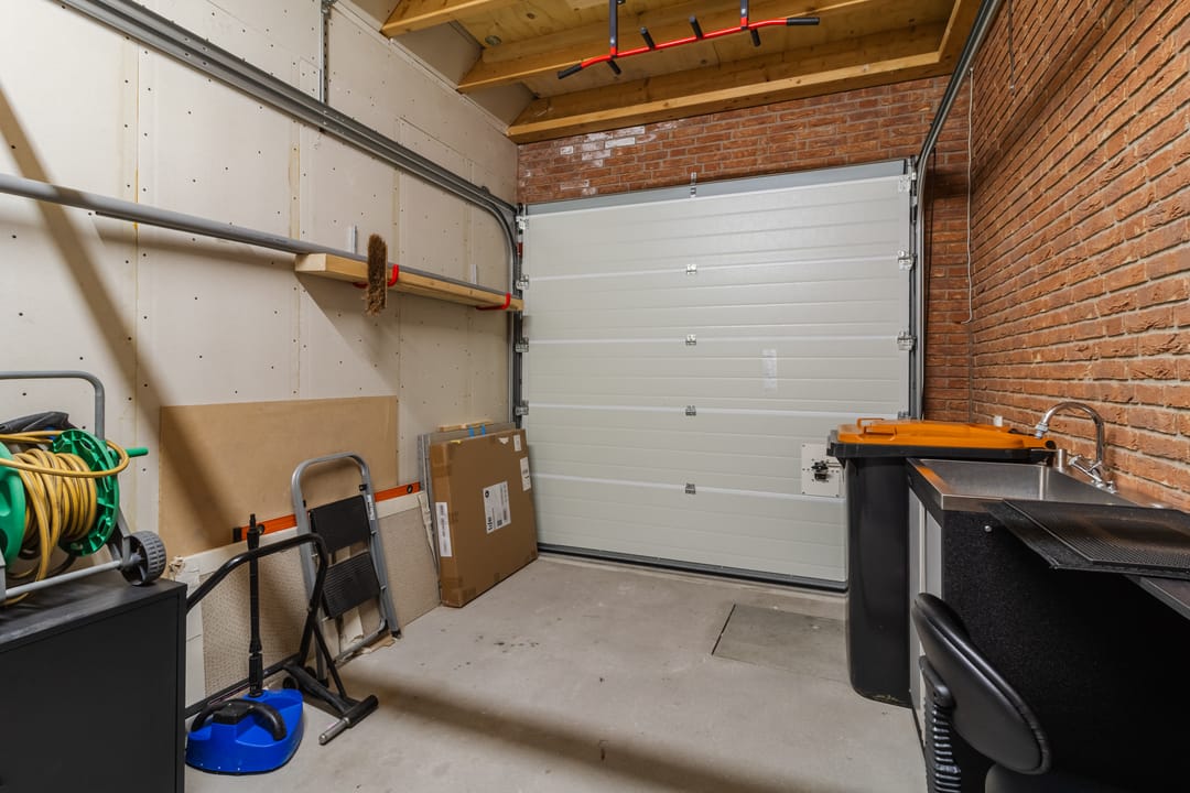 Spacious Energy-Efficient Corner Home with Garage and Luxury Kitchen — 61