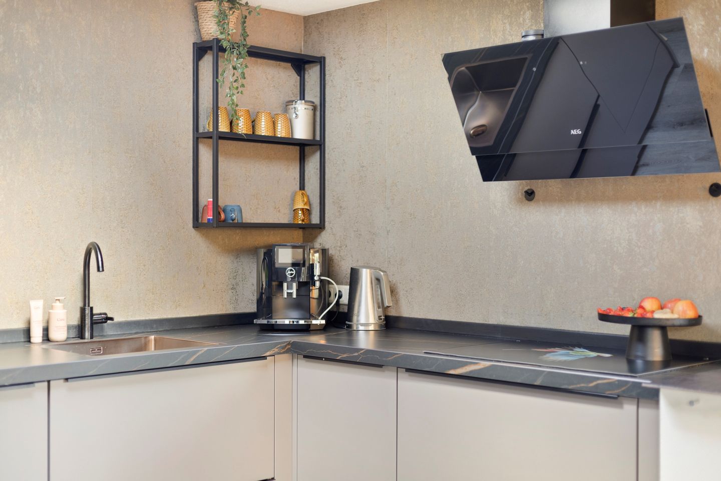 Foto 14 van Madioenstraat 87