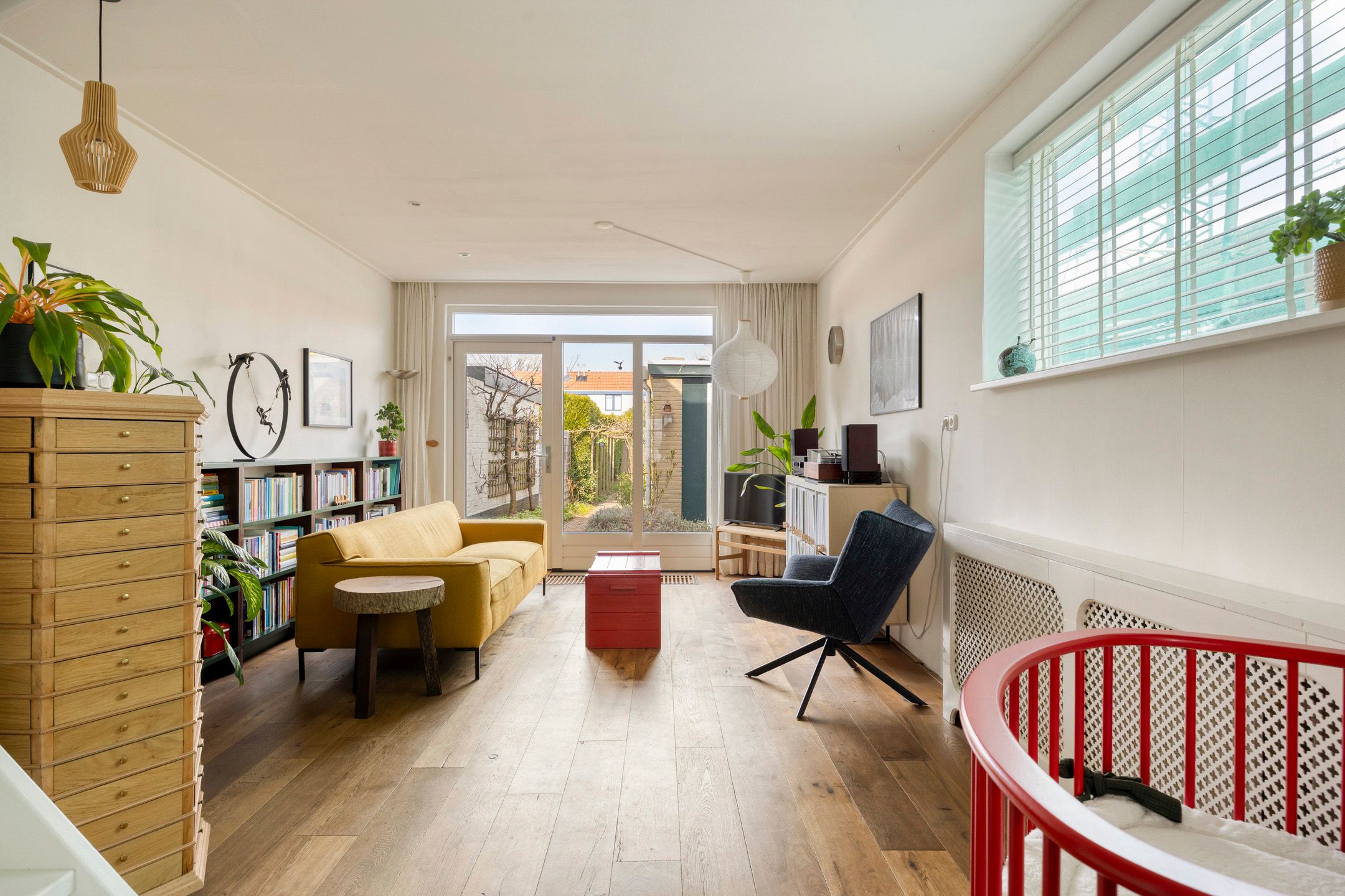Photo 9 of Willemstraat 34