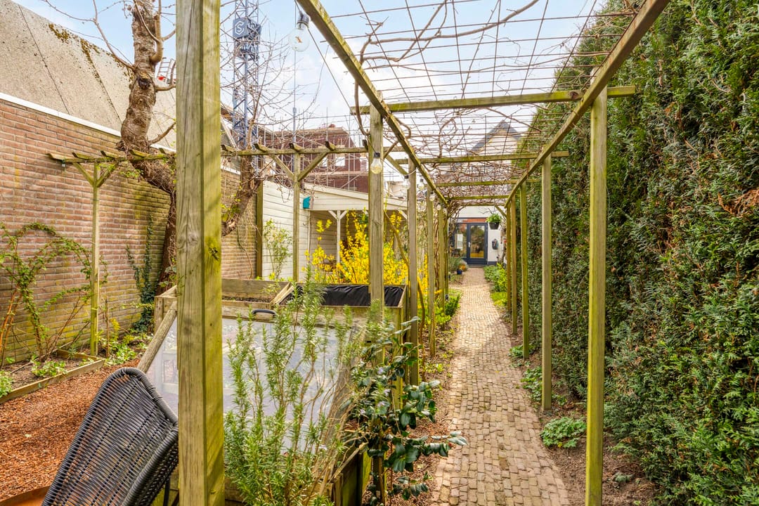 Photo 28 of Willemstraat 34