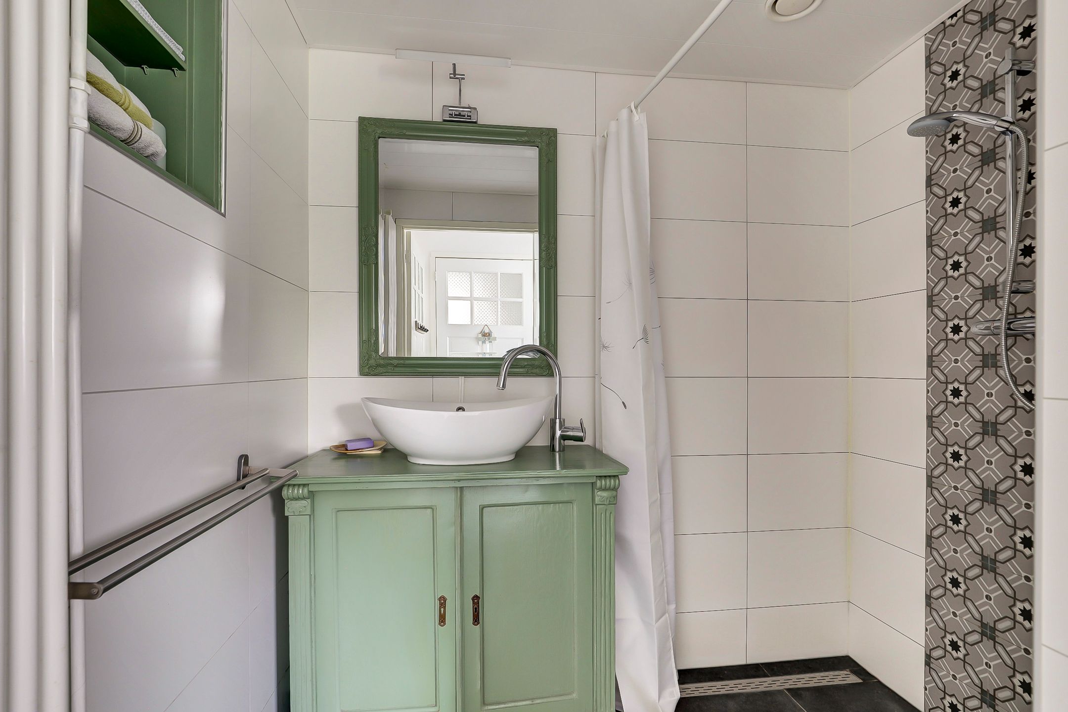 Spacious semi-detached home with ground floor bedroom in Colijnsplaat — 24