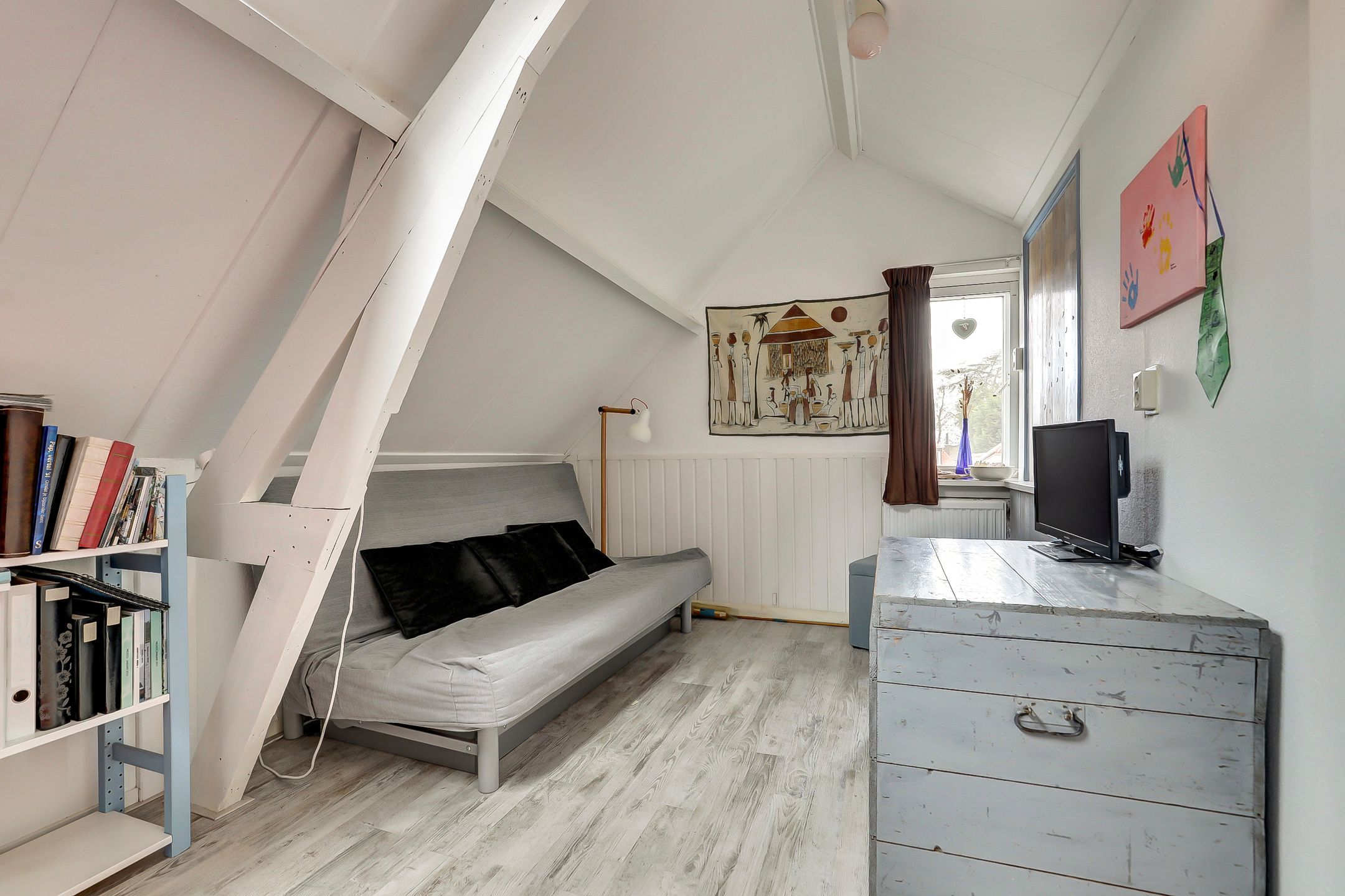 Spacious semi-detached home with ground floor bedroom in Colijnsplaat — 33