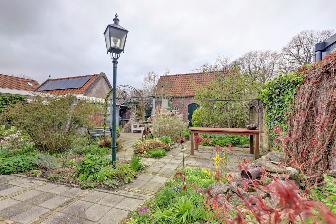 Spacious semi-detached home with ground floor bedroom in Colijnsplaat — 37