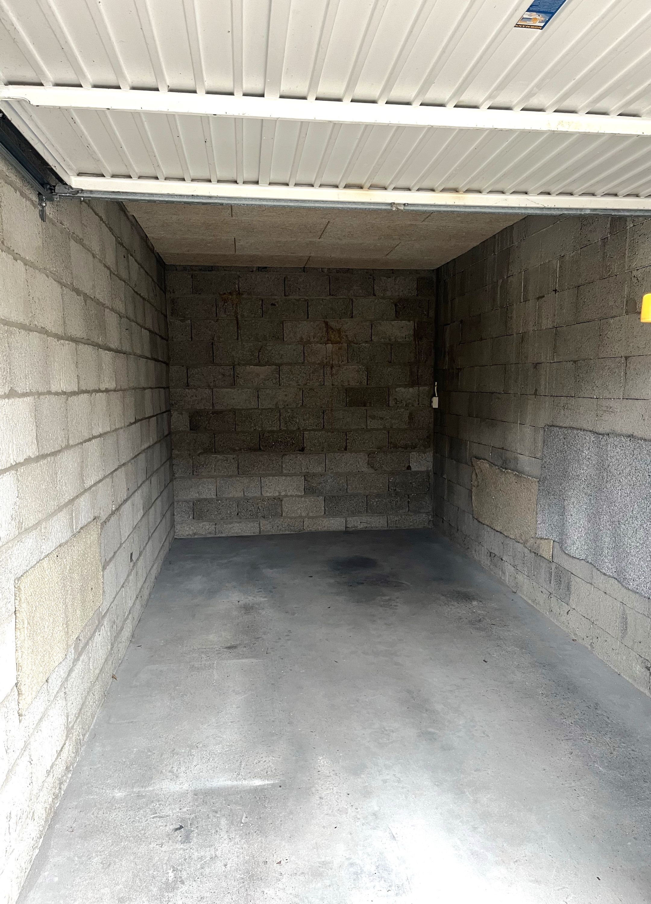 Photo 3 of Malvert 6803