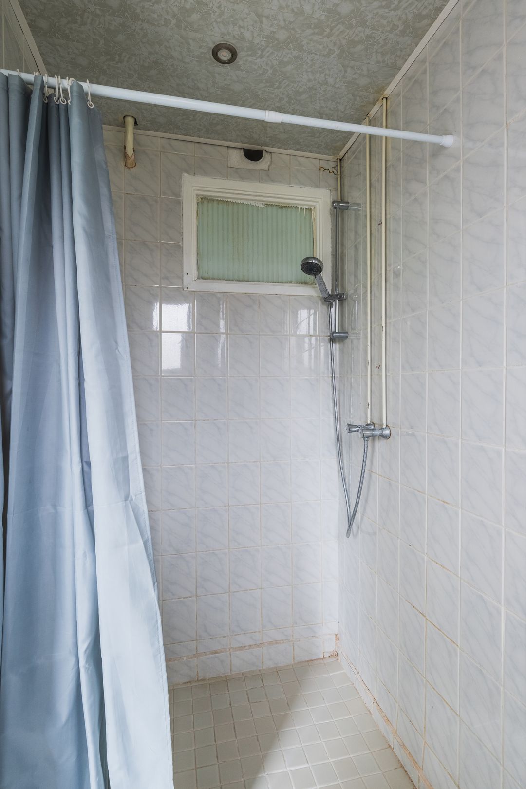 Bright 3-room apartment on second floor with two balconies in central Vlaardingen location — 23