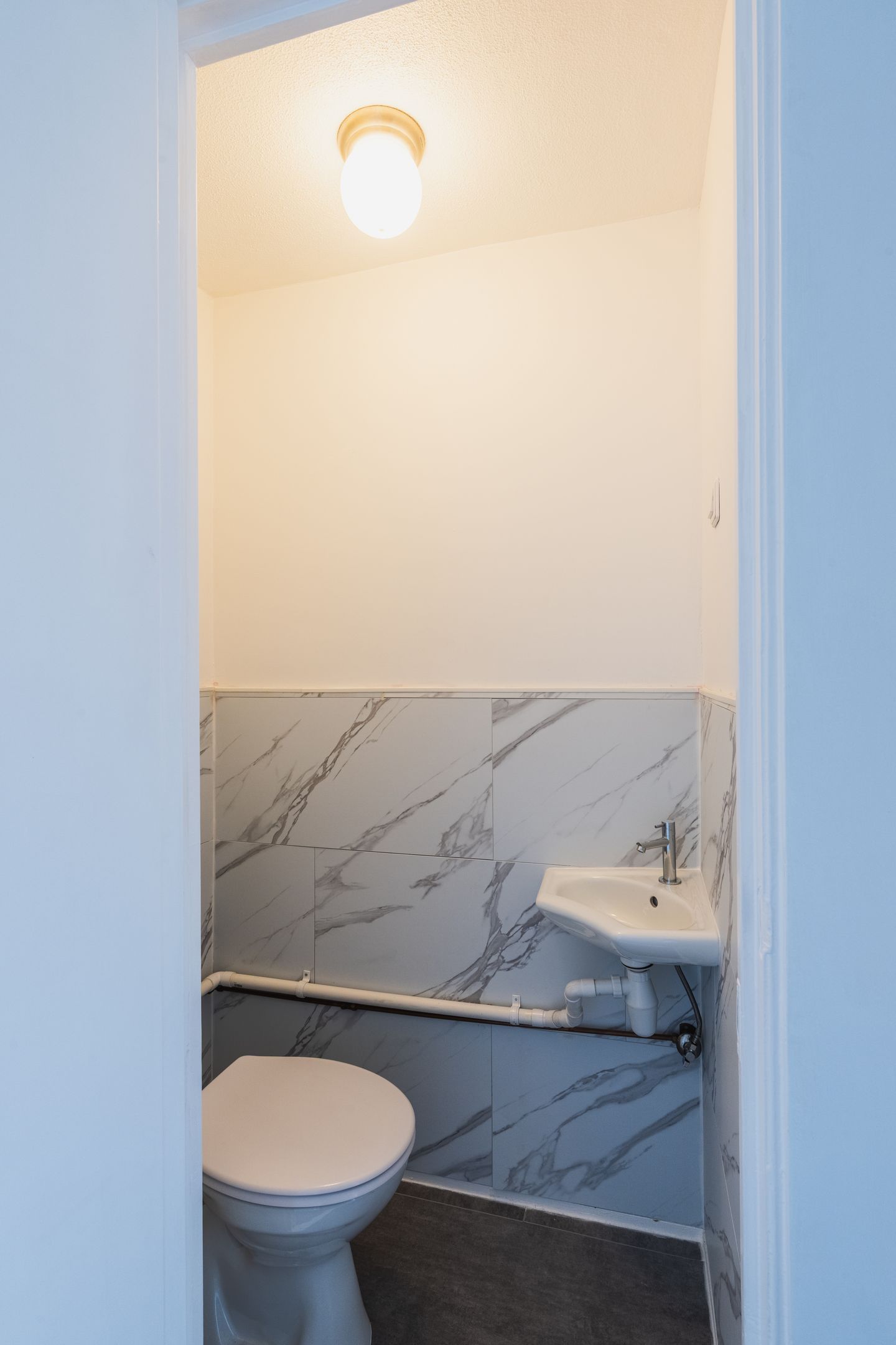 Bright 3-room apartment on second floor with two balconies in central Vlaardingen location — 20