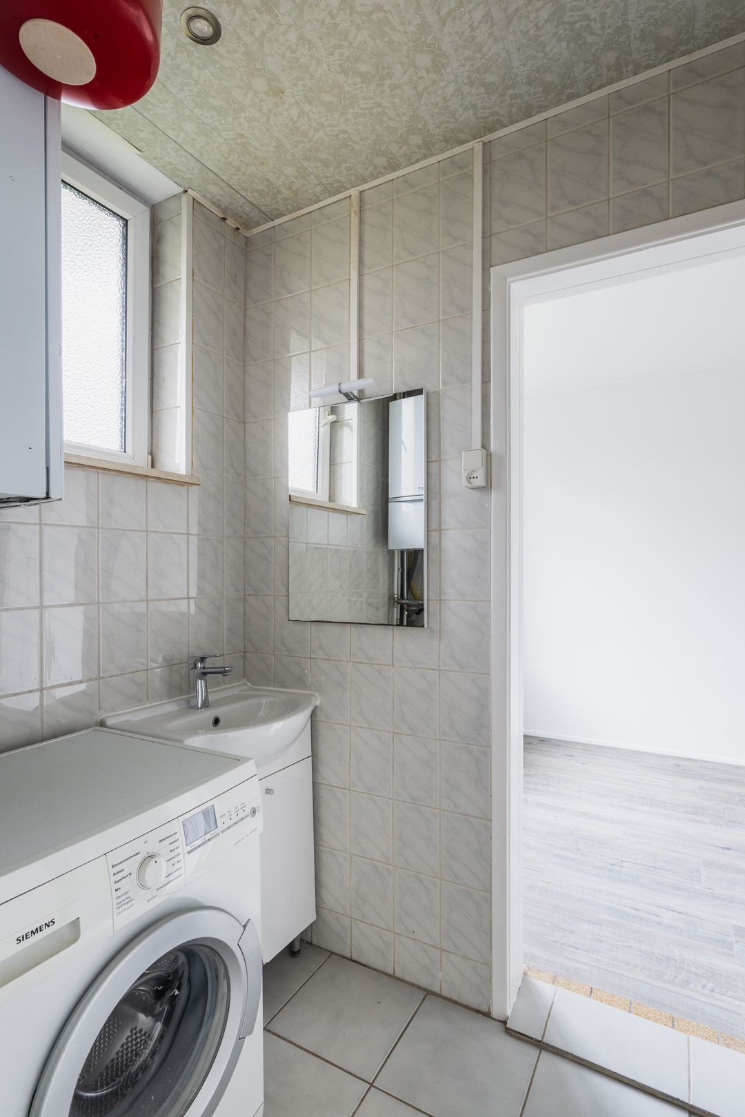Bright 3-room apartment on second floor with two balconies in central Vlaardingen location — 22