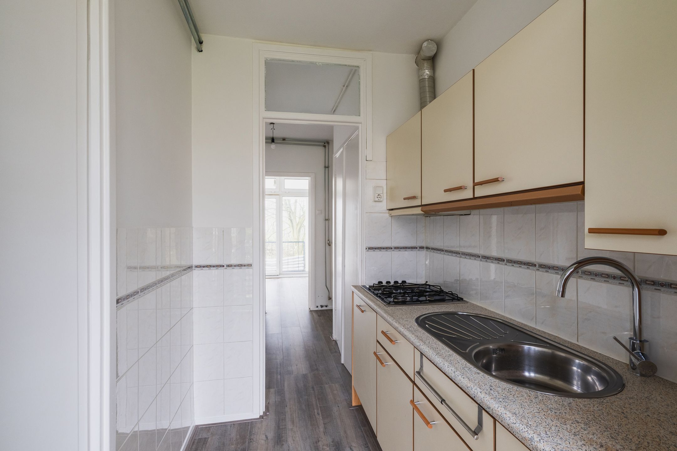 Bright 3-room apartment on second floor with two balconies in central Vlaardingen location — 15