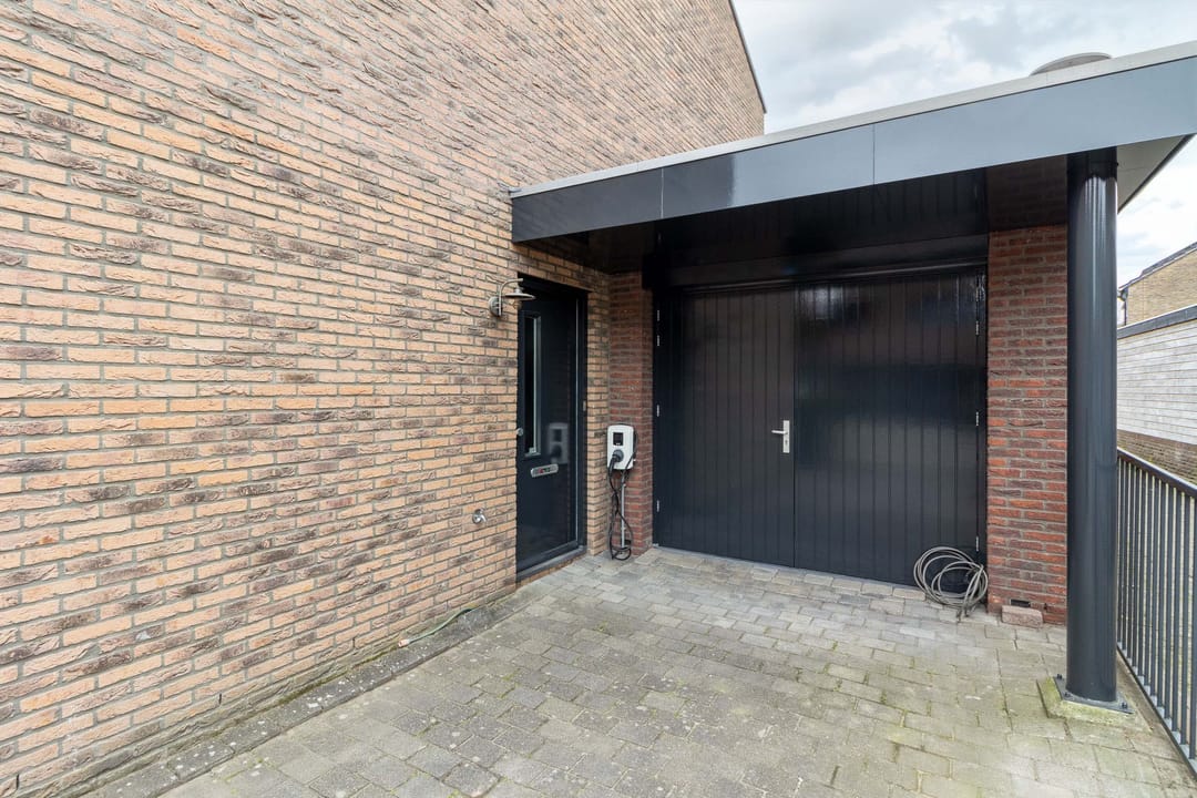 Spacious Semi-Detached Home with Heat Pump and Solar Panels in Koenraadswetering — 41