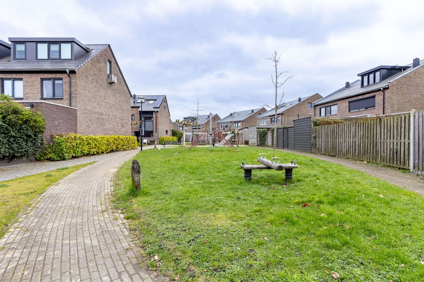 Spacious Semi-Detached Home with Heat Pump and Solar Panels in Koenraadswetering — 40