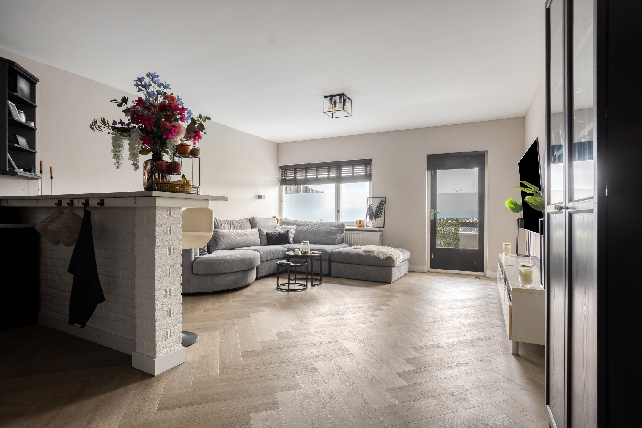 Move-in Ready Apartment in the Heart of Purmerend with Balcony — 15