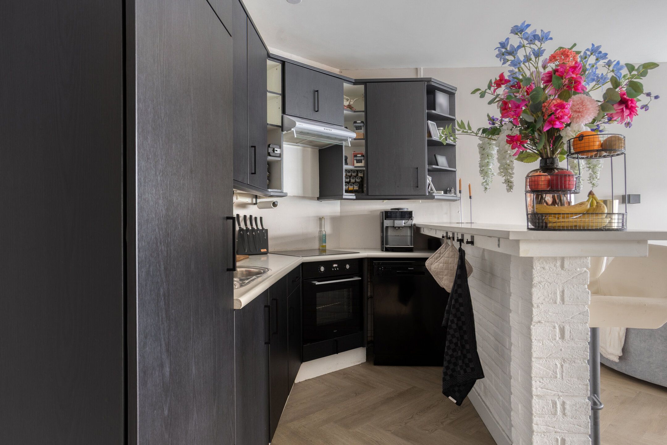 Move-in Ready Apartment in the Heart of Purmerend with Balcony — 18