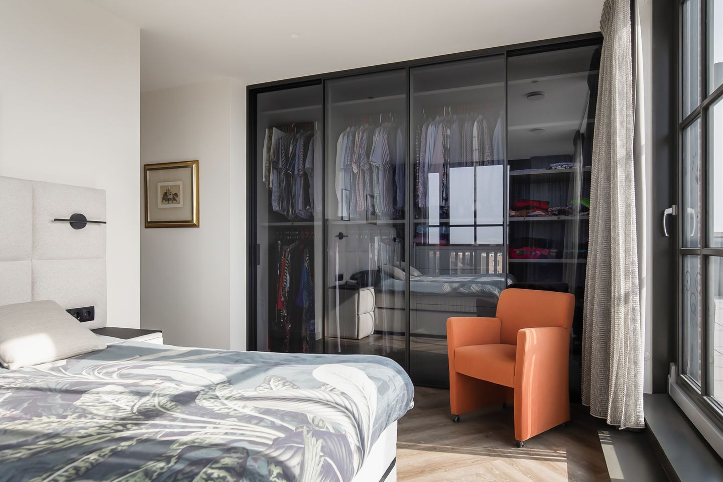 Luxury Penthouse with Panoramic Views and Two Rooftop Terraces — 34