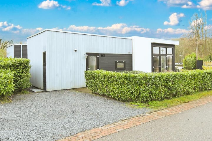 Foto 2 van Zuiderweg 2-148