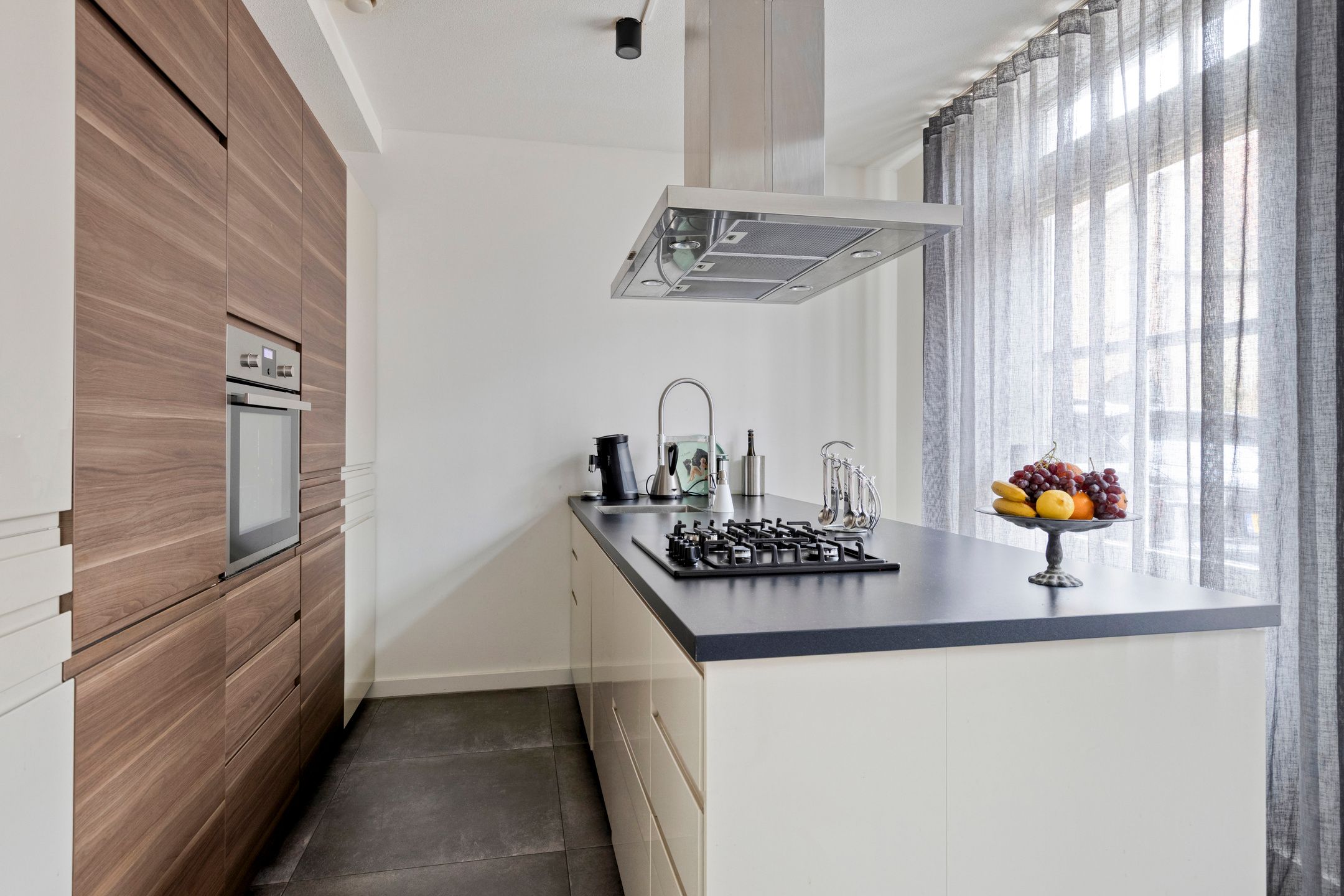 Photo 12 of Hofstraat 3