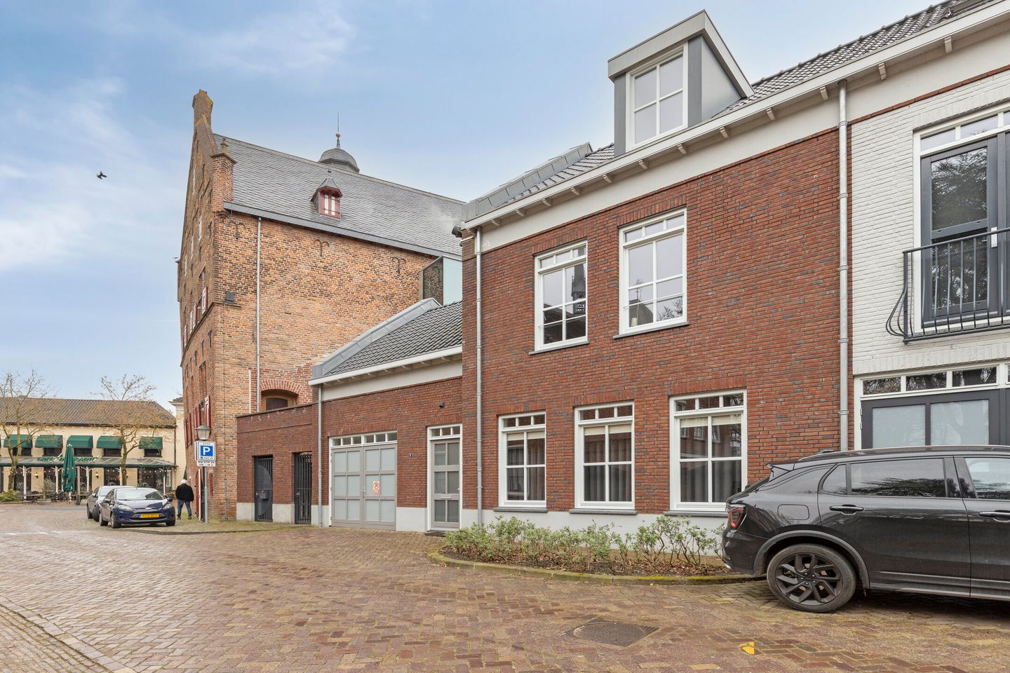 Photo 40 of Hofstraat 3