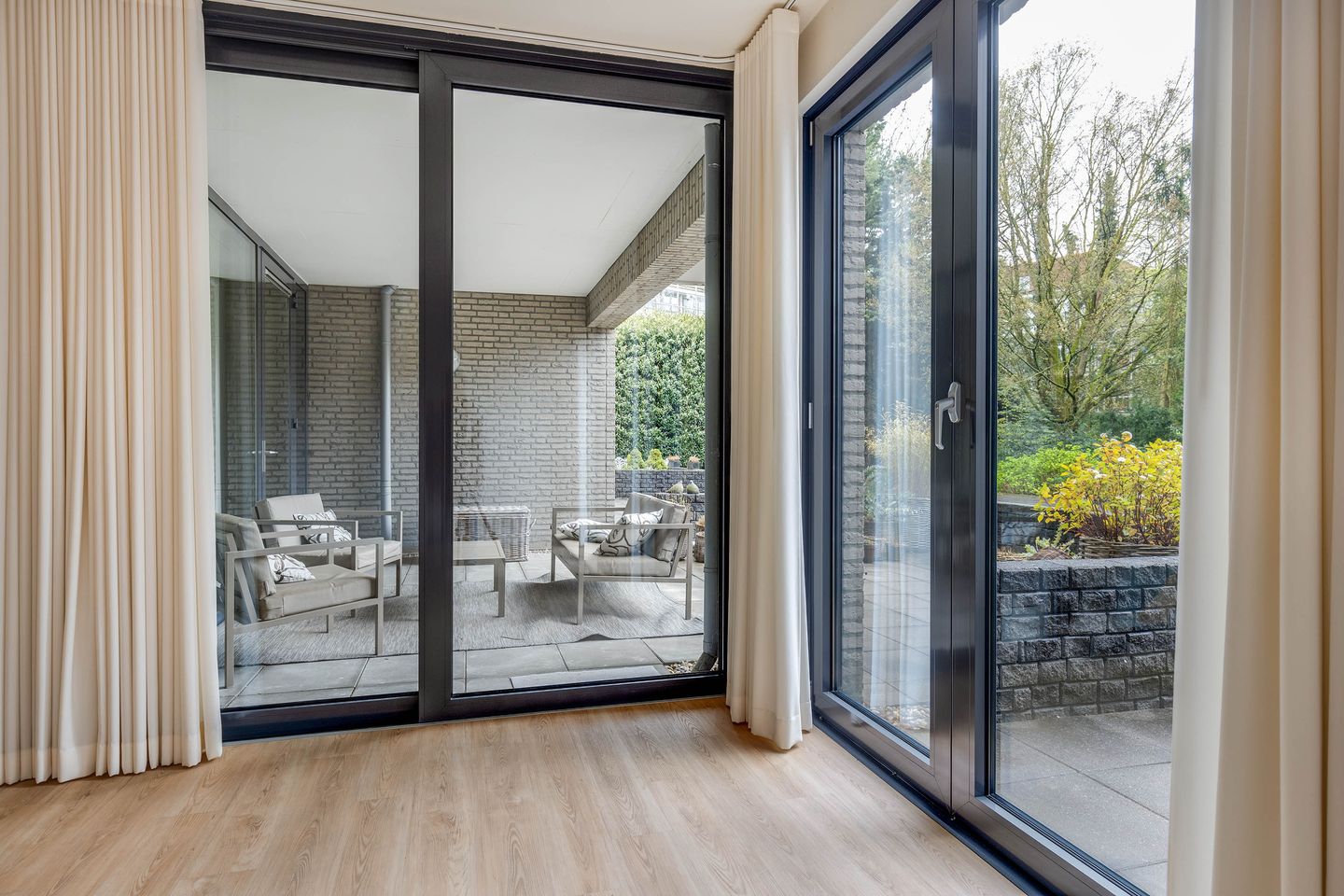 Foto 20 van Kastanjelaan 4-2