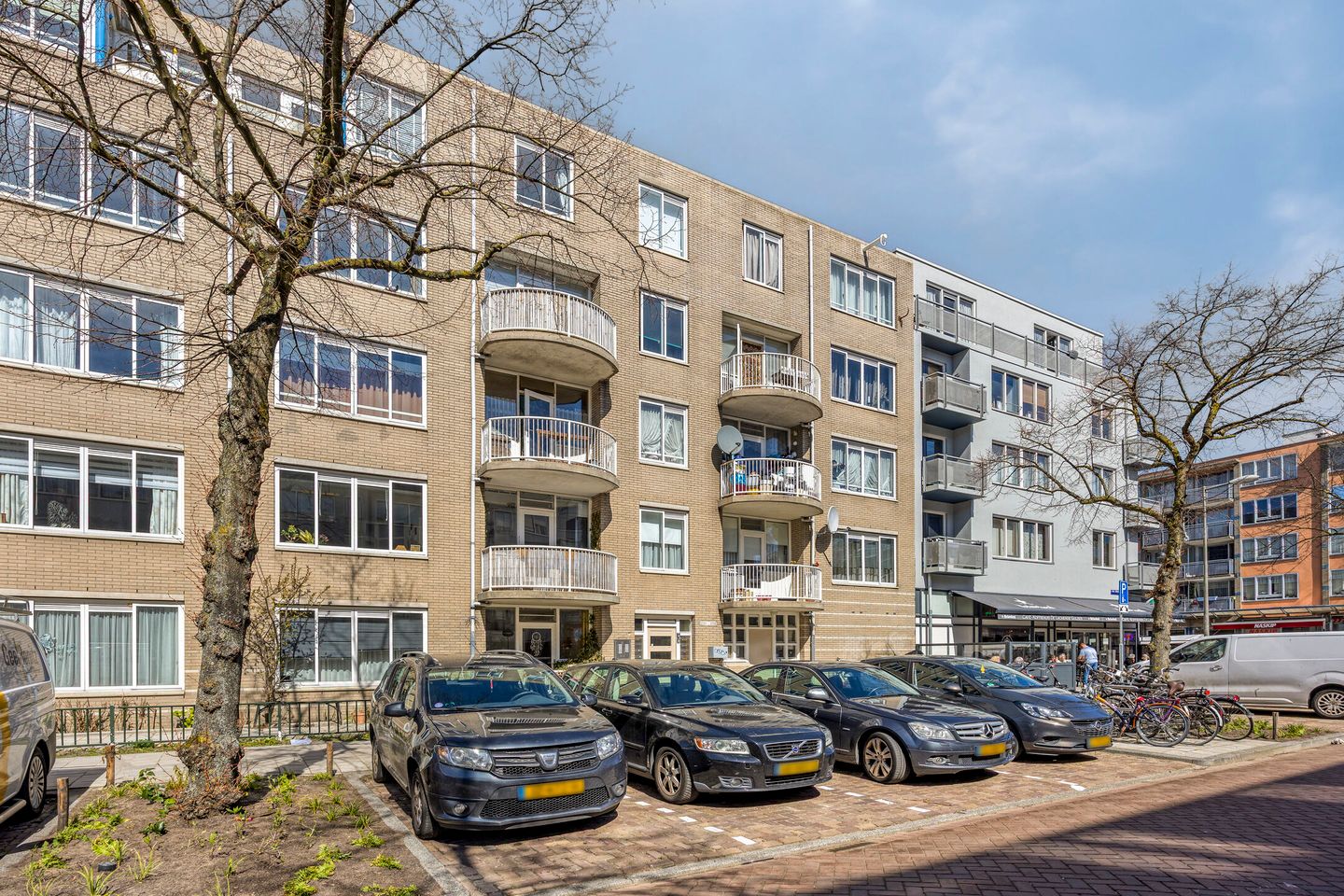 Light 2-Room Apartment in Popular Dapperbuurt Area — 20
