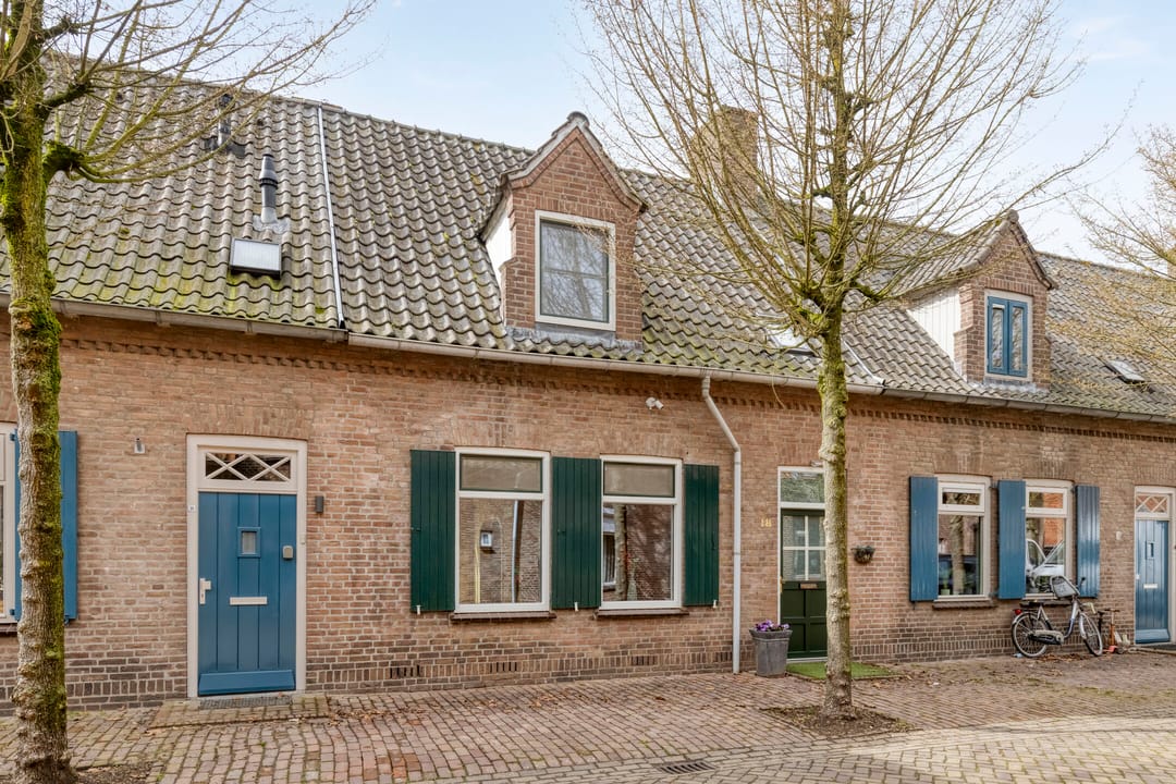 Photo 1 of Dr vd Broekstraat 18