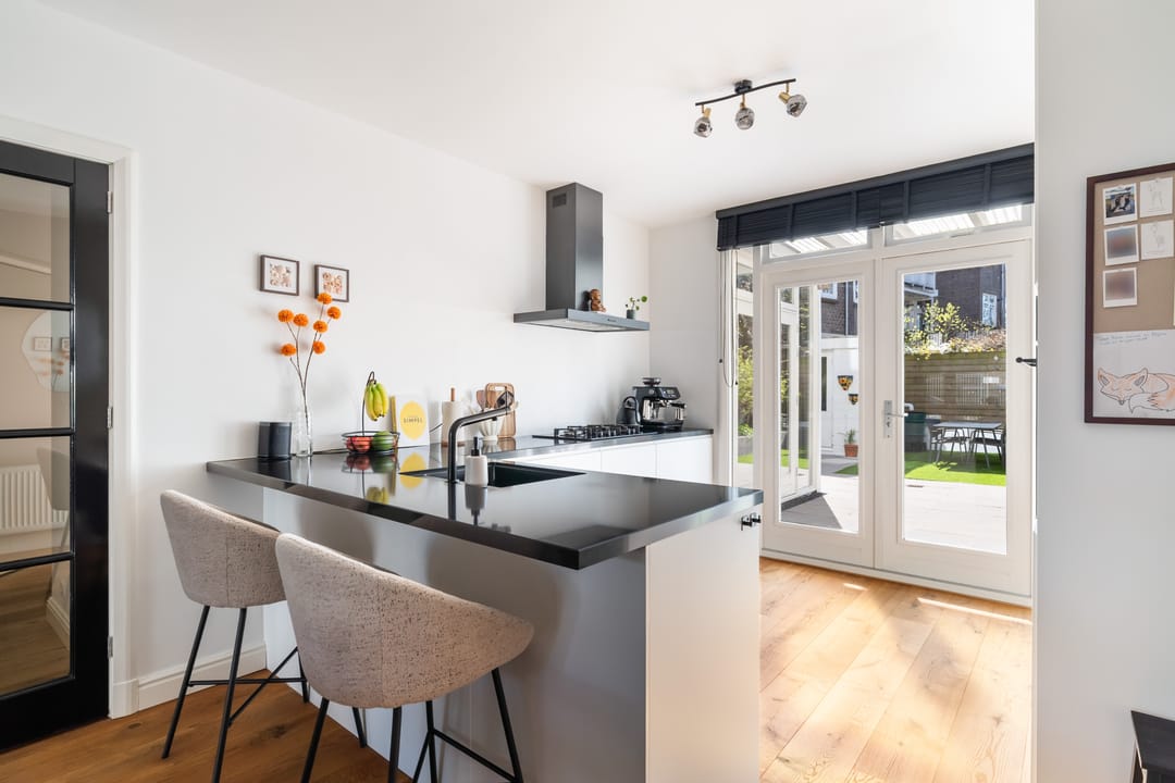Ground-floor apartment with southwest-facing garden in popular Bomenbuurt — 22