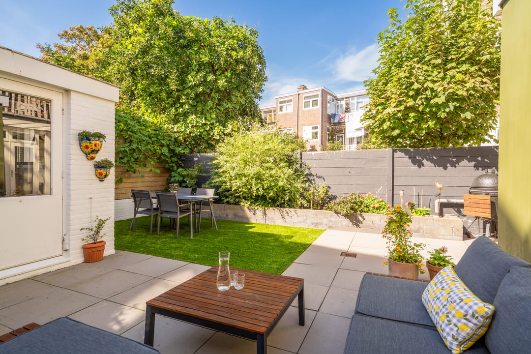 Ground-floor apartment with southwest-facing garden in popular Bomenbuurt — 37
