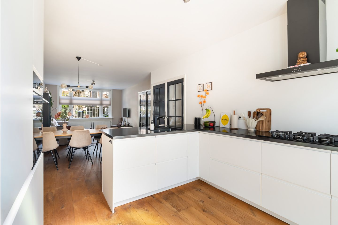 Ground-floor apartment with southwest-facing garden in popular Bomenbuurt — 29