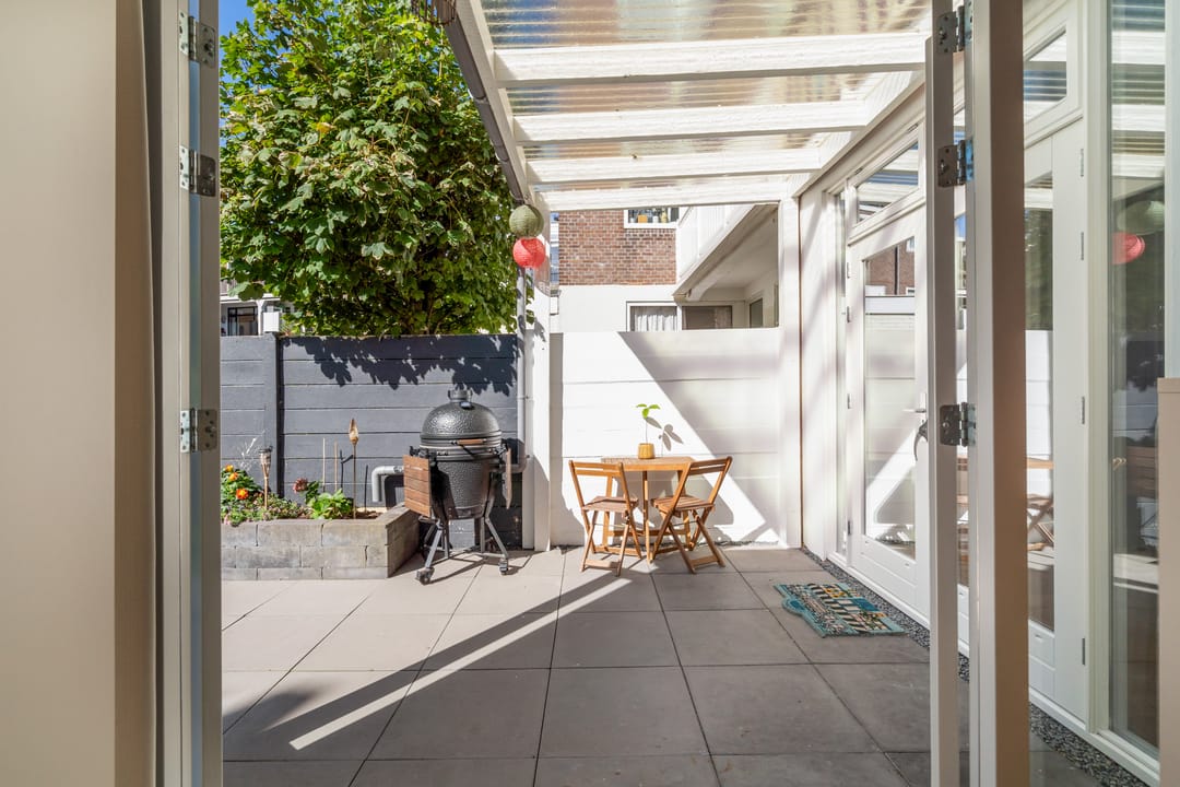Ground-floor apartment with southwest-facing garden in popular Bomenbuurt — 31