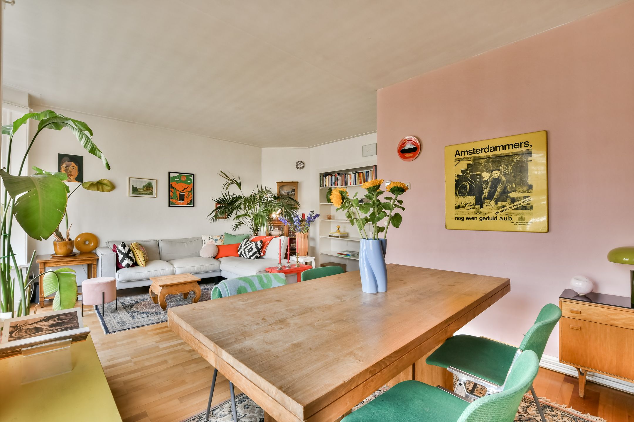 Atmospheric apartment in popular De Baarsjes neighborhood — 12