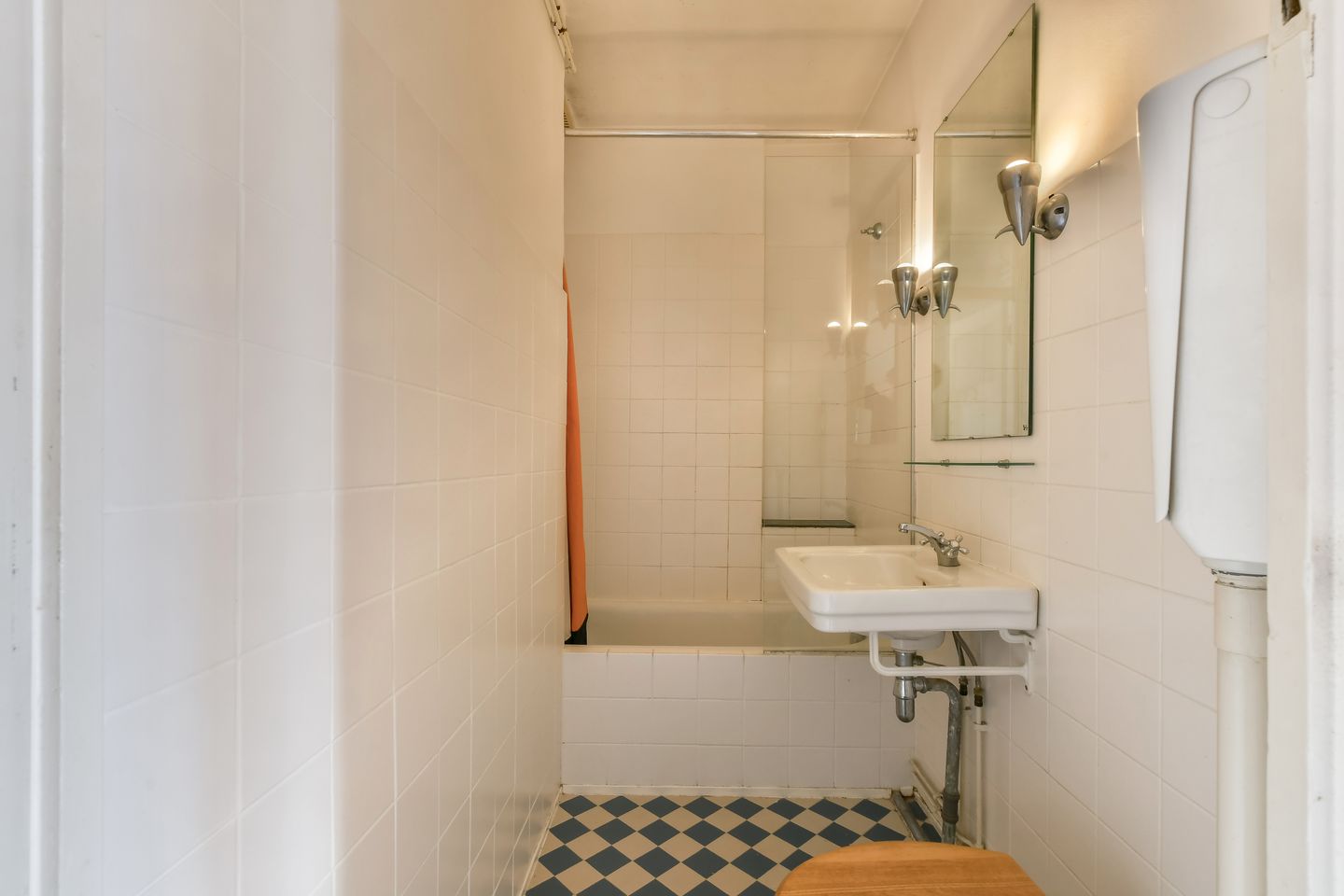 Atmospheric apartment in popular De Baarsjes neighborhood — 20