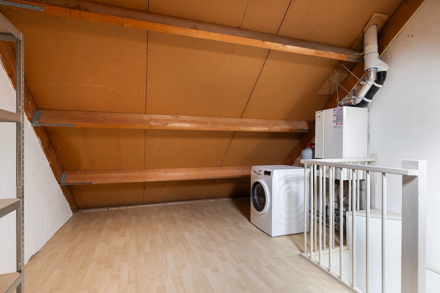 Foto 19 van Leliestraat 13-B