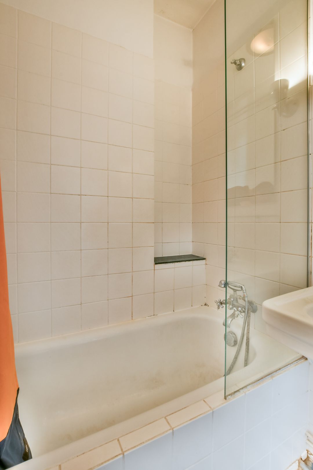 Atmospheric apartment in popular De Baarsjes neighborhood — 22