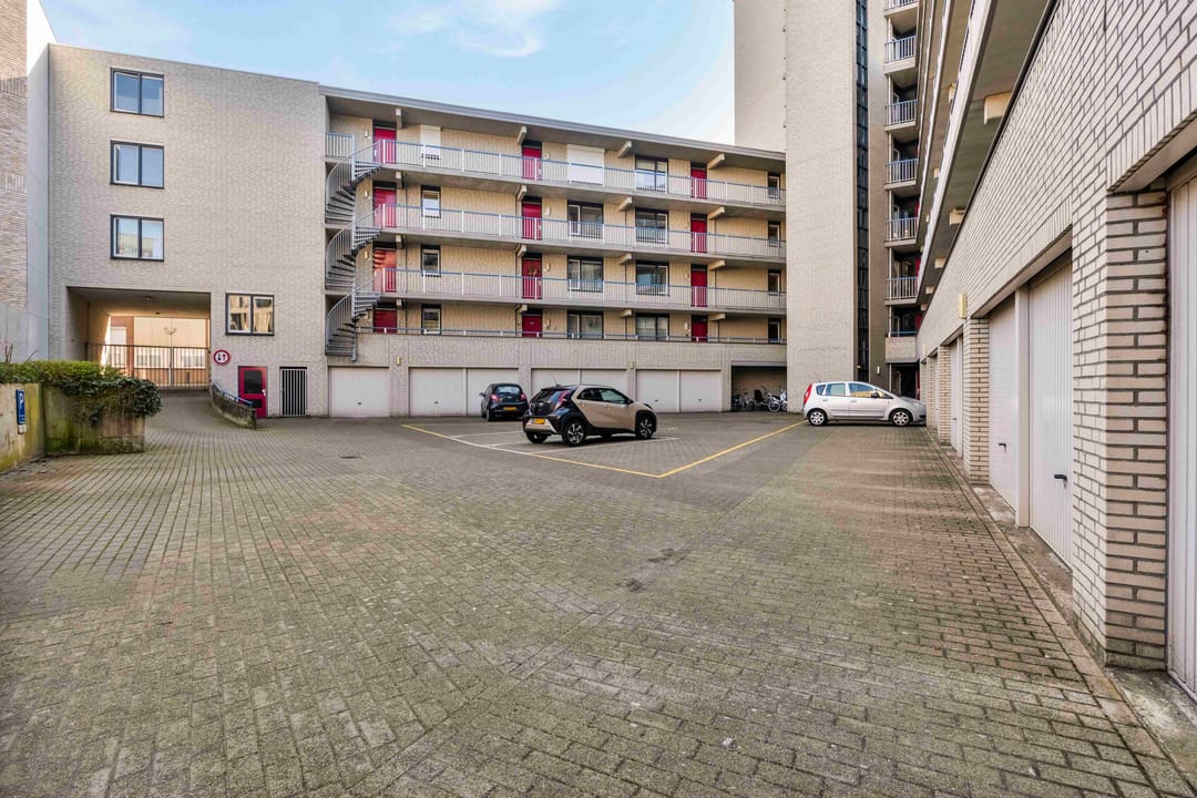 Photo 26 of Stationsplein 16-33