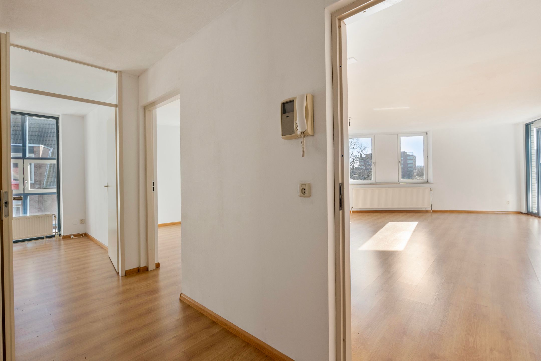 Photo 15 of Stationsplein 16-33