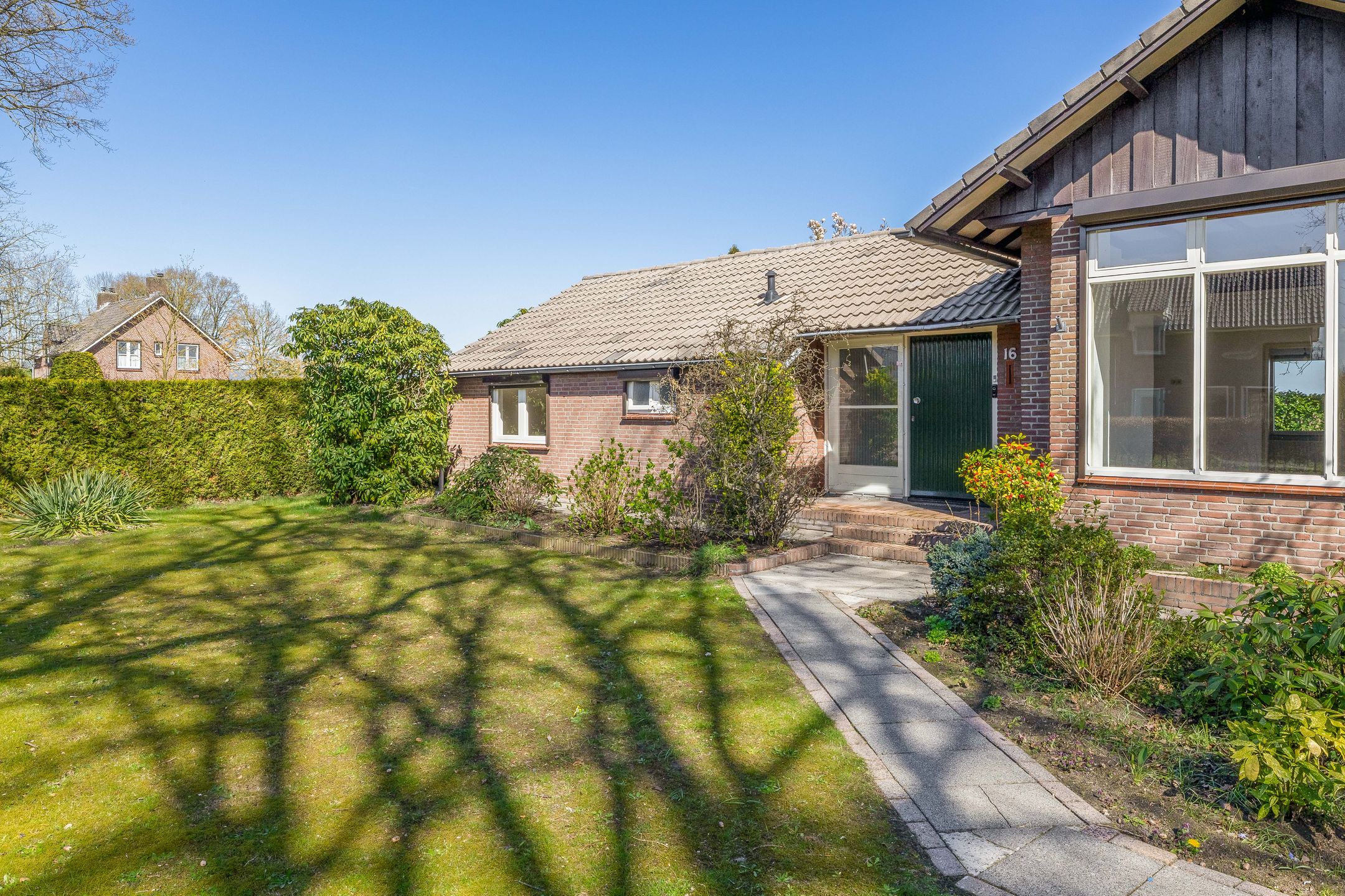 Photo 9 of Leensel 16