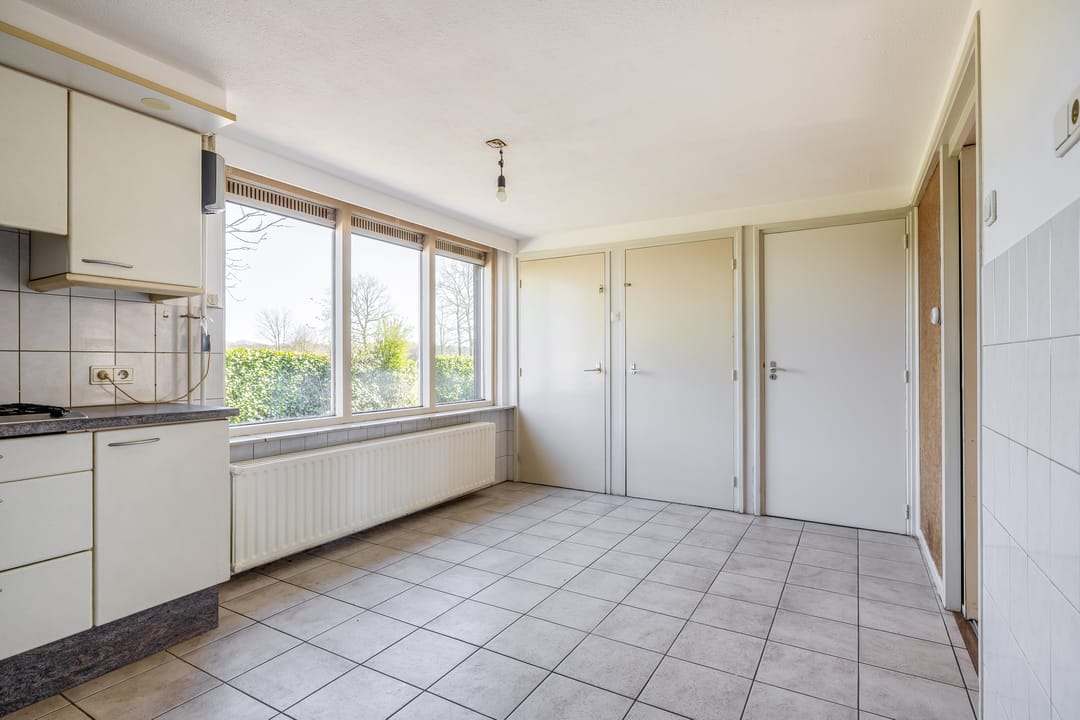 Photo 16 of Leensel 16