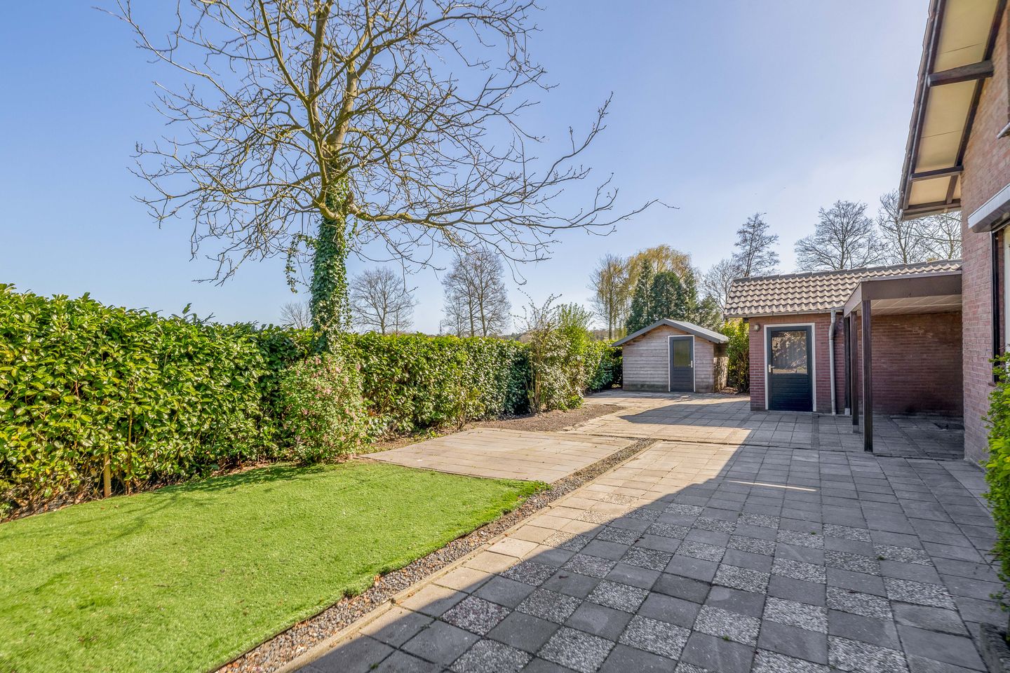 Photo 44 of Leensel 16