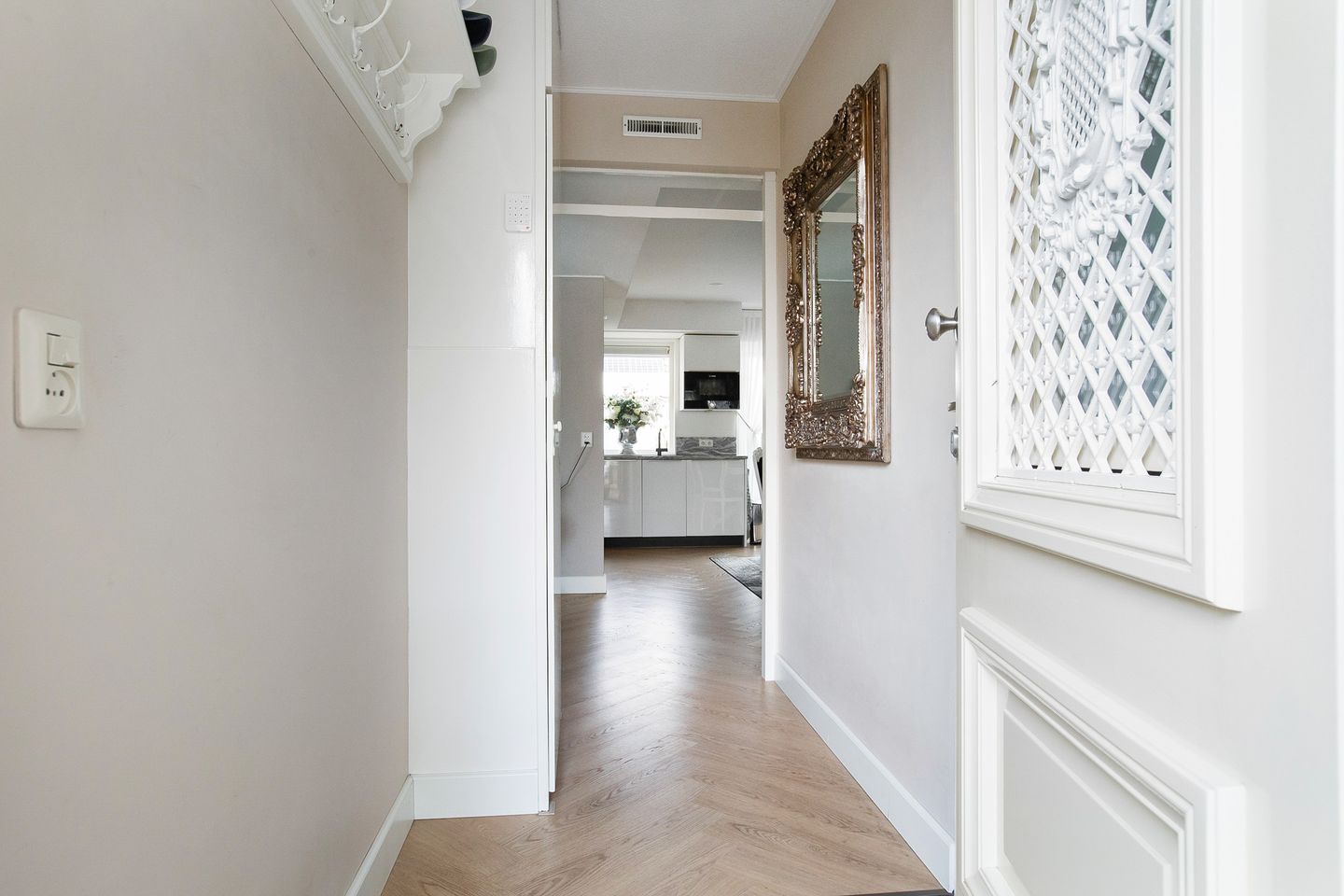 Foto 10 van Monniksrob 12