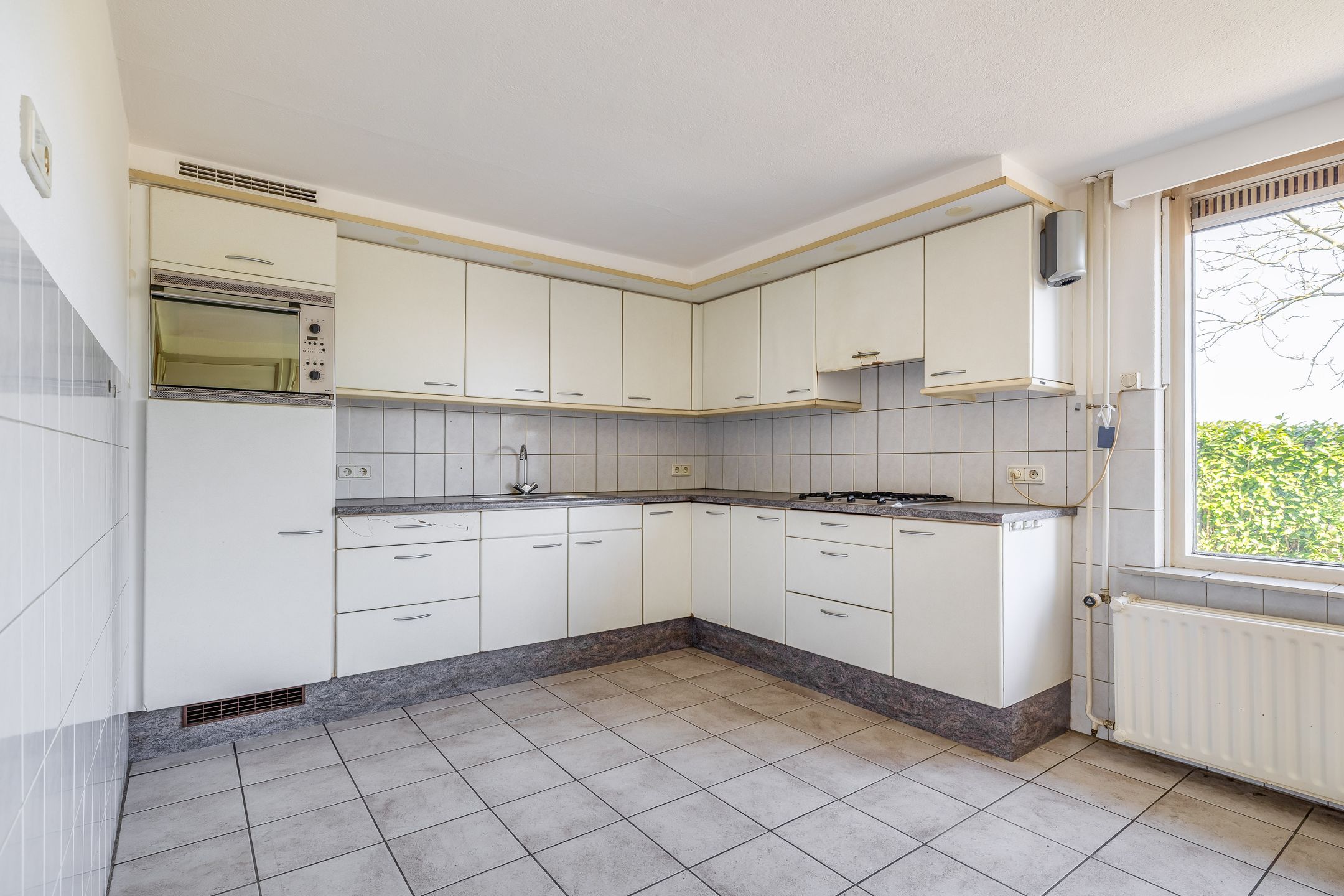 Photo 15 of Leensel 16