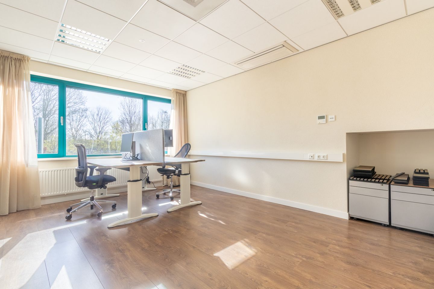 View photo 3 of Bovenkerkerweg 37