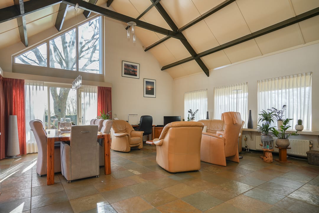 Charming Semi-Bungalow on Expansive Park-like Plot with Guest Accommodation — 13