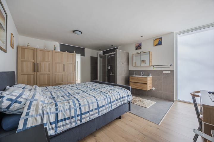 Photo 4 of Burgemeester Elkhuizenlaan 36