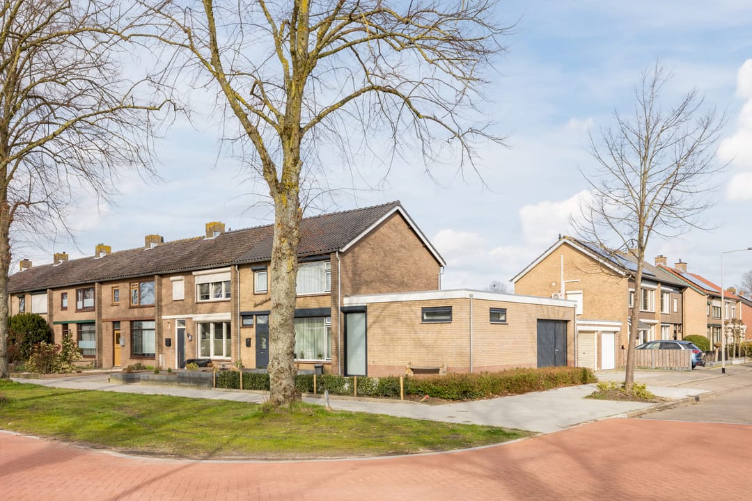 Photo 8 of Burgemeester Elkhuizenlaan 36