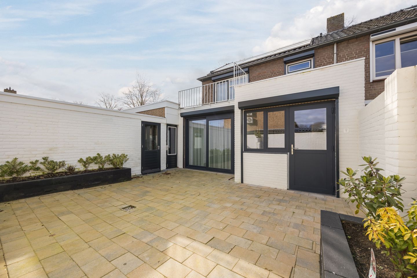 Photo 49 of Burgemeester Elkhuizenlaan 36