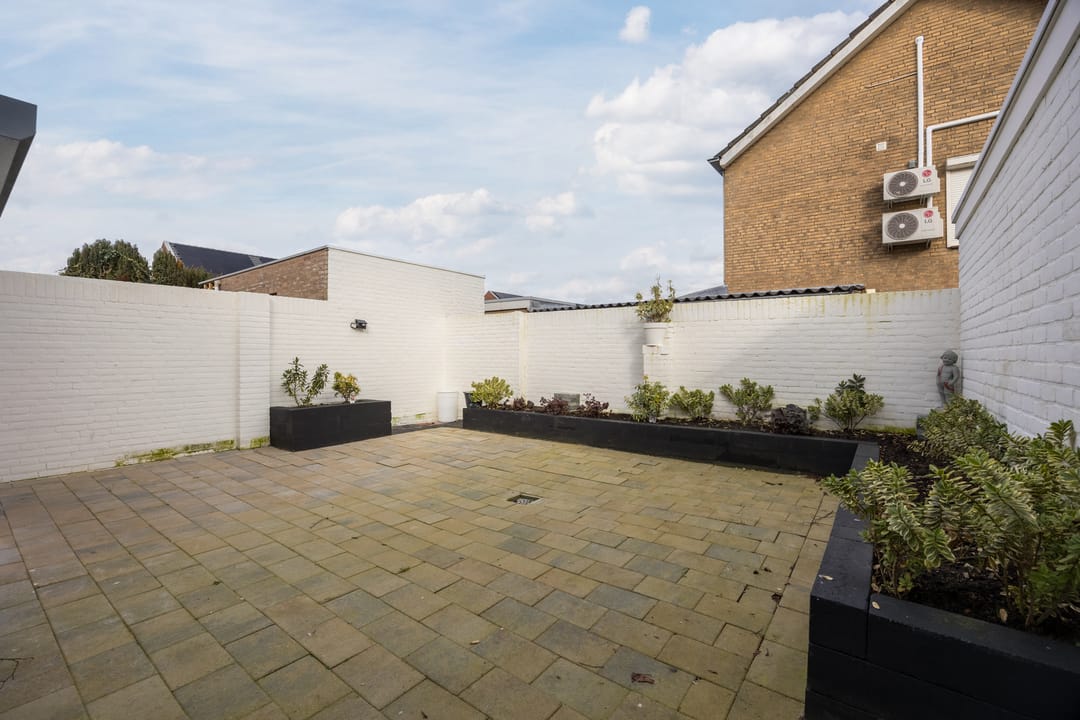 Photo 47 of Burgemeester Elkhuizenlaan 36