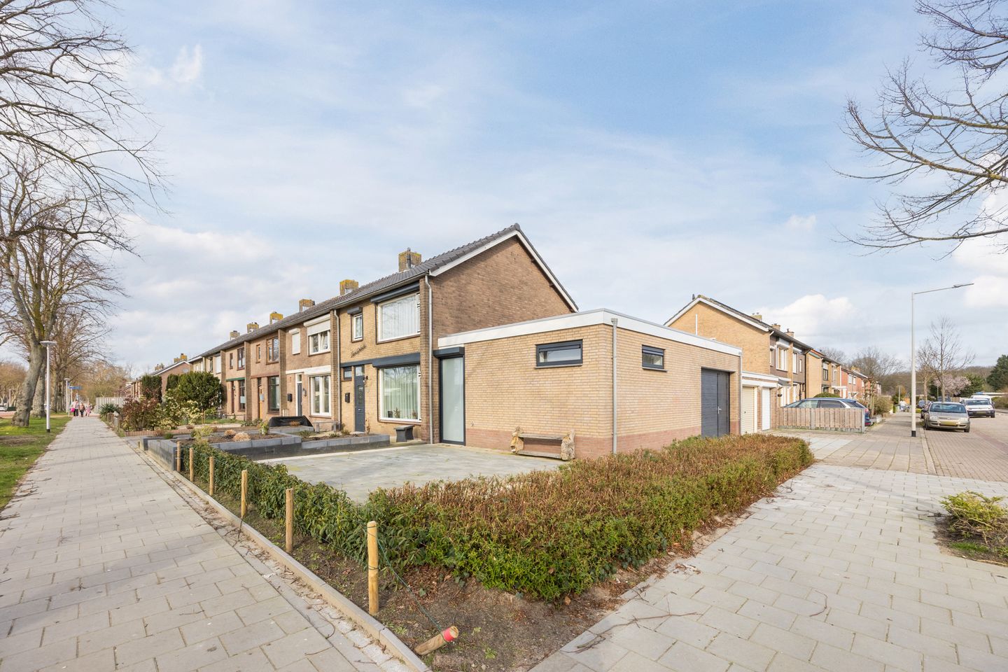 Photo 10 of Burgemeester Elkhuizenlaan 36