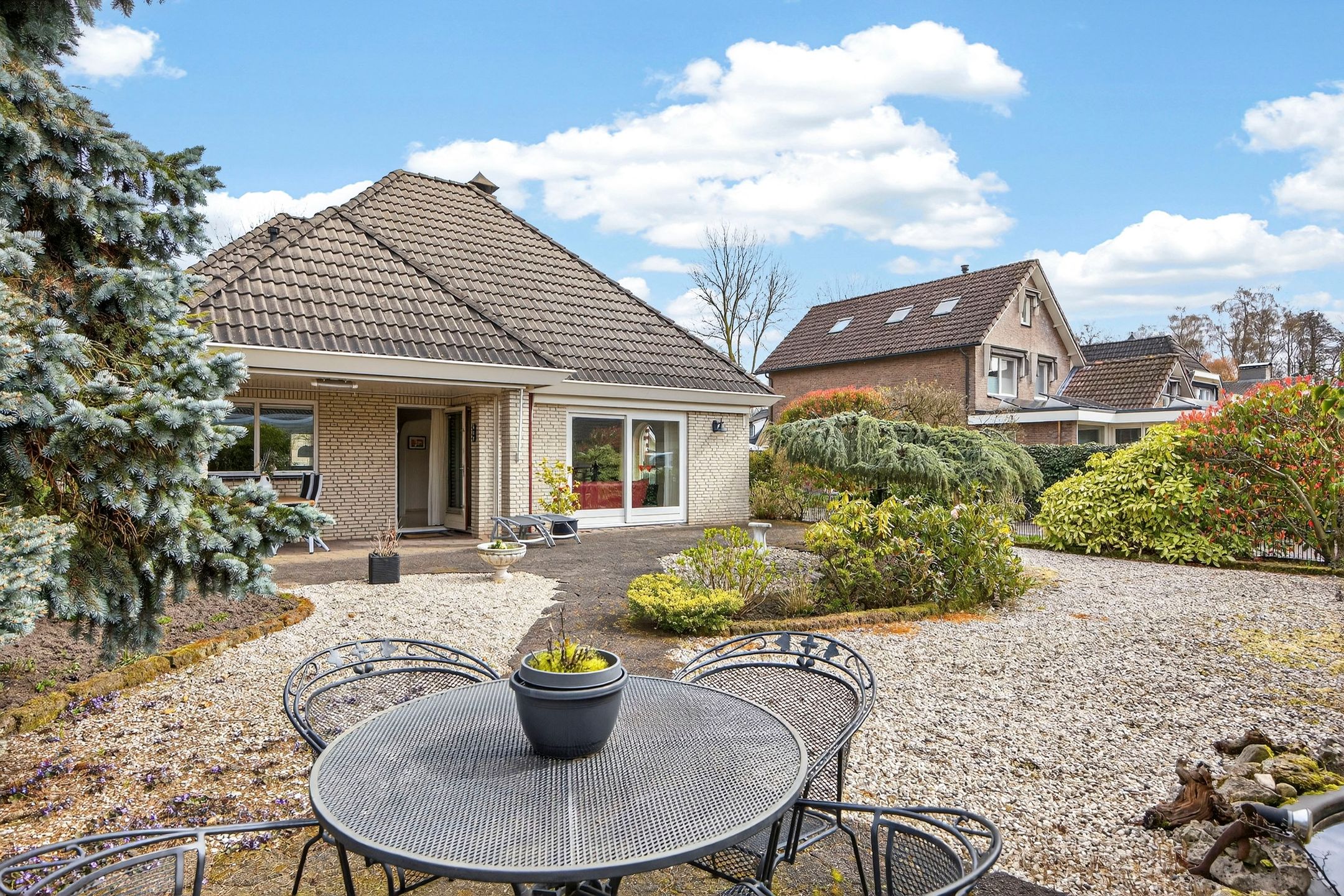 Foto 33 van Suze Robertsonlaan 2