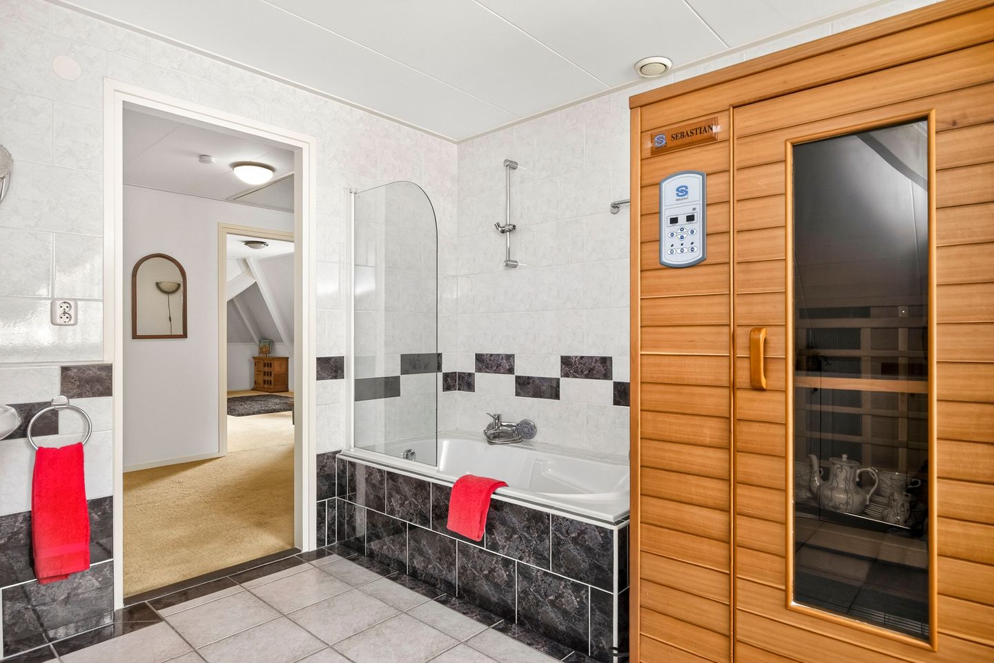 Foto 29 van Suze Robertsonlaan 2