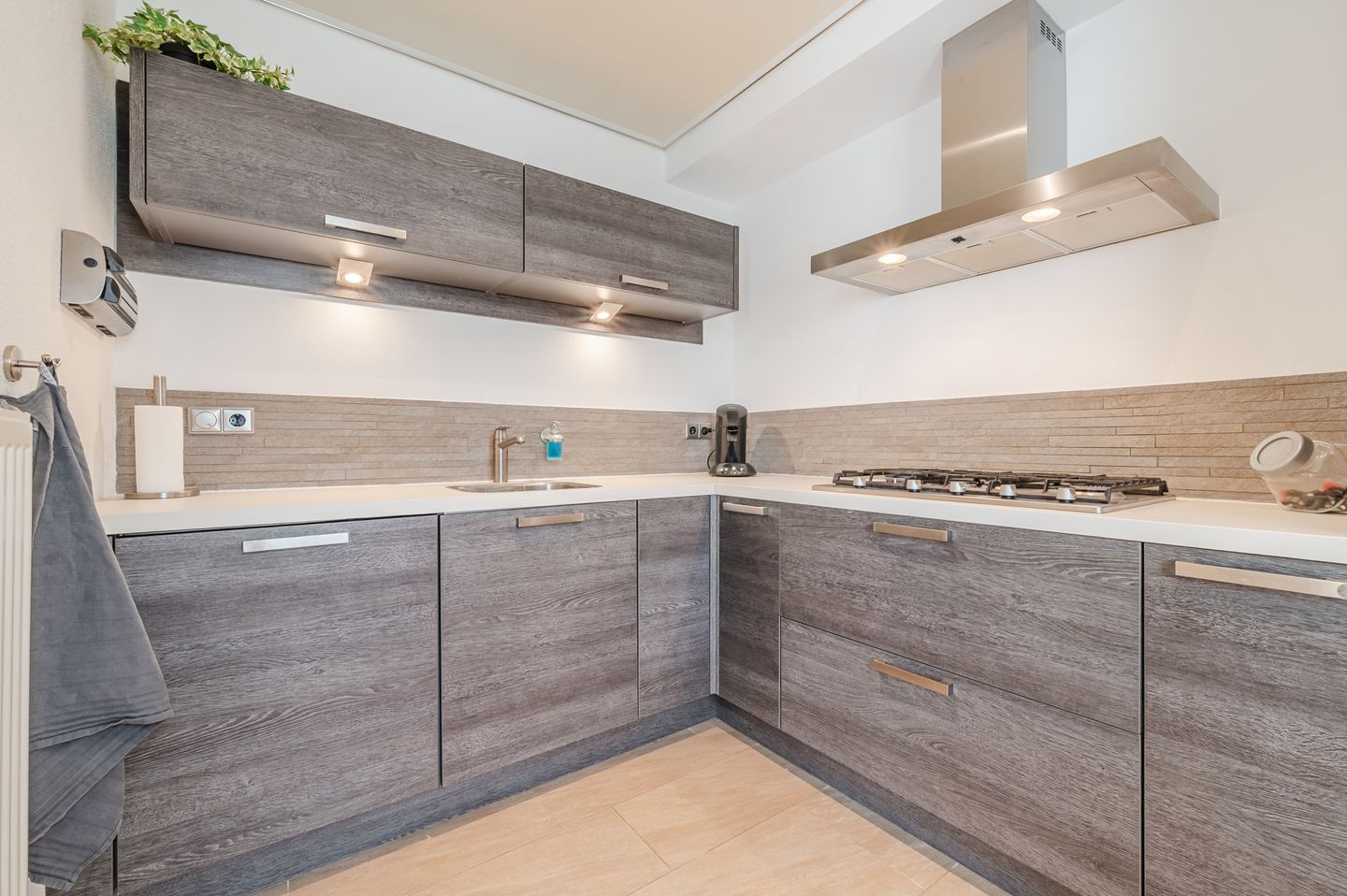 Photo 14 of Katoenstraat 6