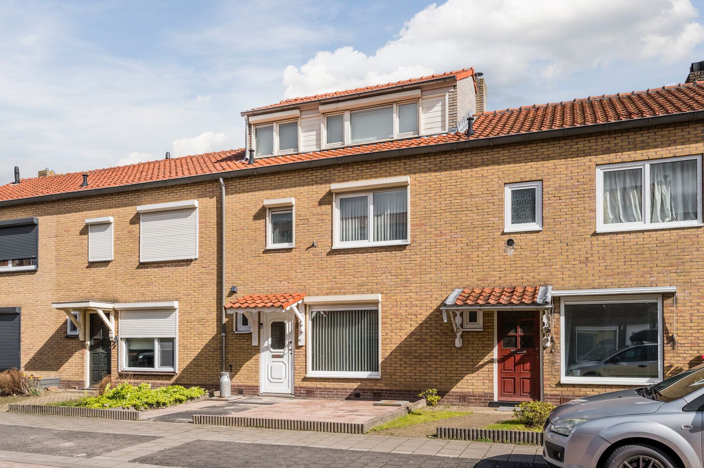 Photo 44 of Katoenstraat 6